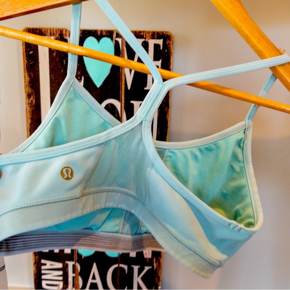 Under Armour Turquoise Sports Bra Size XS - Picture 5 of 9